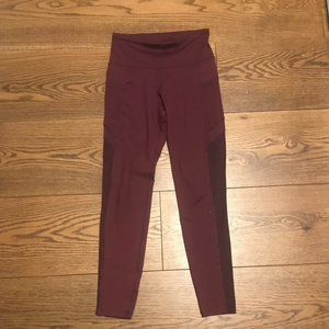 Old Navy Active leggings with pockets and mesh